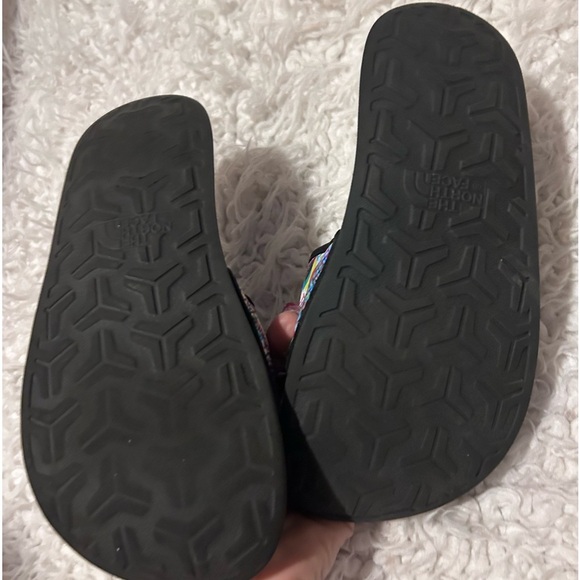 The North Face Base Camp Slide US 5 Black Juniors EU 35 Slip On Sandal Unisex - Picture 2 of 3